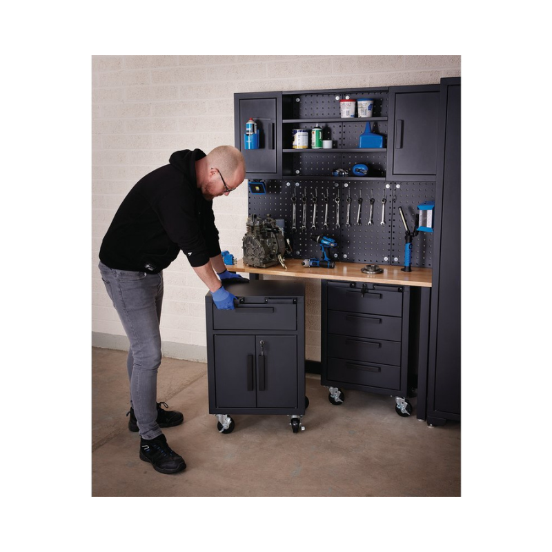 Draper Single Garage Workstation with Roller Cabinets 13269